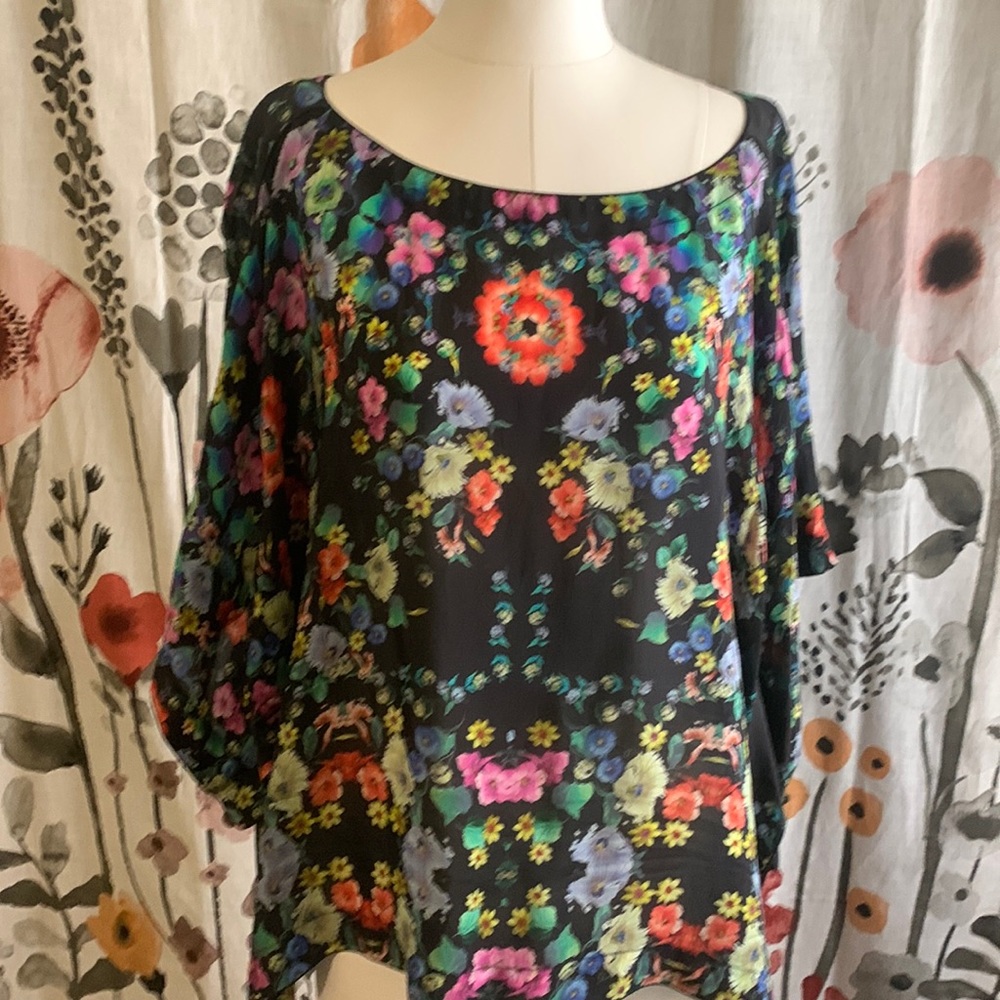 Johnny Was poncho style top